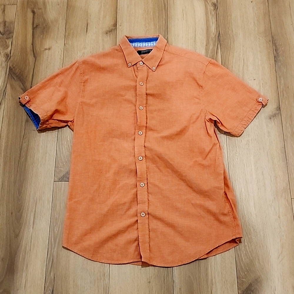 Casual short sleeved button down shirt